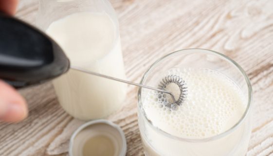 Batteriebetriebener Milchaufschäumer