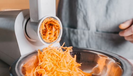 Elektrische Küchenreibe