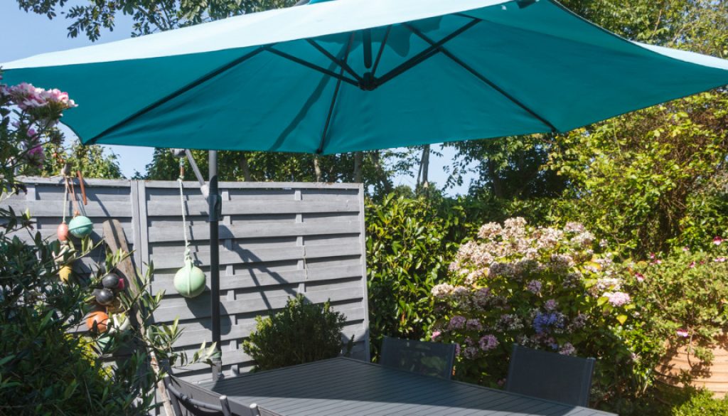 Sonnenschirm rechteckig mit Kurbel